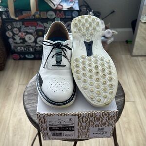 Boxto Golf Fantasy Spikeless Golf Shoes - White/Gold - Women’s Size 7.5